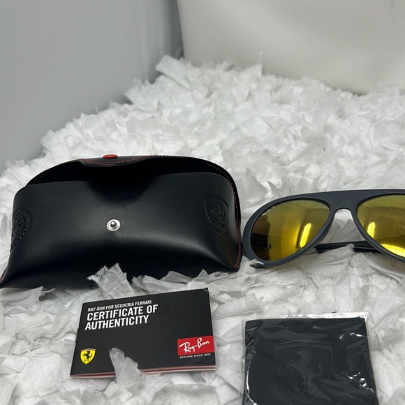RAY BAN RB4310M SCUDERIA FERRARI COLLECTION MEN’S 58-16-140 Made In Italy - Picture 1 of 12